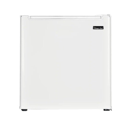 Magic Chef 1.7 cu. ft. Mini Fridge White with Freezer - Lot 29