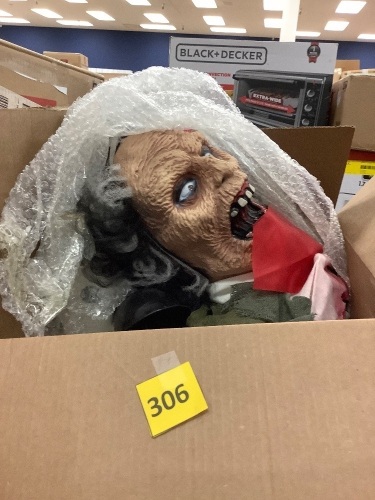 Halloween Zombie Prop - Lot 306