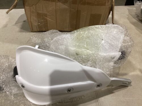 Universal Motorcycle Hand Guards 7/8" 22mm 1/8" 28mm - Lot 381