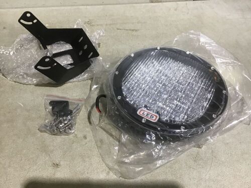225W Round LED Work Spot Light Headlight - Lot 582