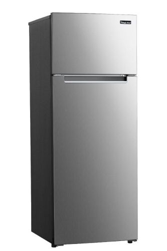 Magic Chef 7.3 cu. ft. Mini Refrigerator - Lot 679