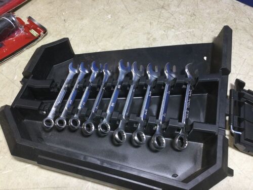 Husky Ratcheting Wrench Set - Missing Half Storage Rack & Wrenches - Lot 399