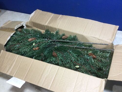 Case of 28" Christmas Pine Stem w/ Pinecone Decorations - Lot 1033