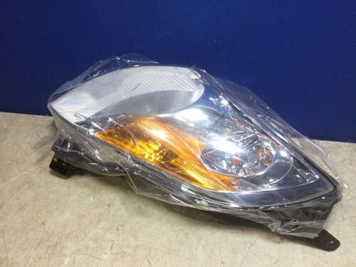 Pair of Headlights for Nissan Altima 07-09 - Lot 1040