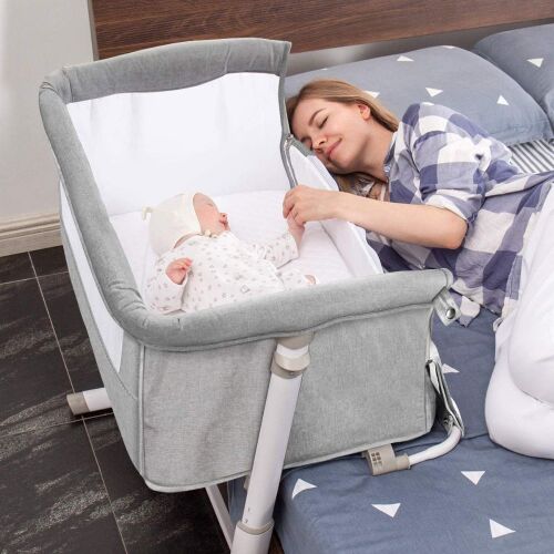 RONBEI Baby Bassinet Bedside Sleeper Crib - Lot 92