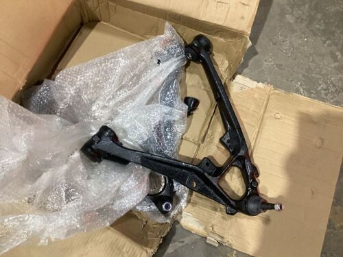 2 Front Lower Control Arm Ball Joint for Chevy Silerado GMC Sierra 1500 Tahoe - Lot 319