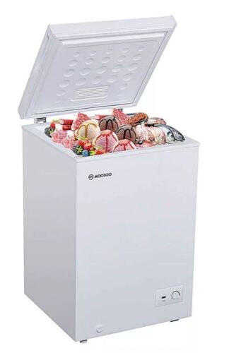 Moosoo Chest Freezer with Storage Basket 3.5 Cu Ft - Small Dents - Lot 96