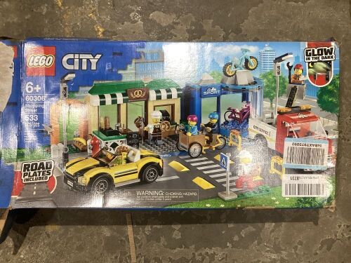 LEGO City Shopping Street 60306 Building Kit - Unknown if Complete  - Lot 205