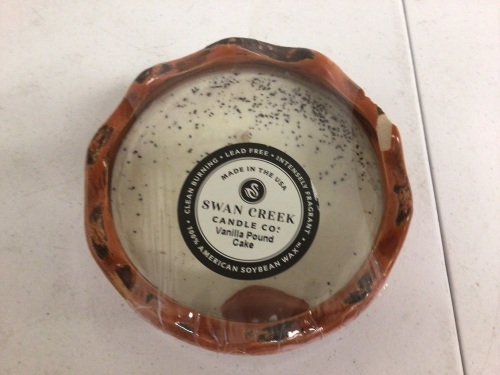 Vanilla Pound Cake Candle, New With Damage, Sold as is - Lot 174