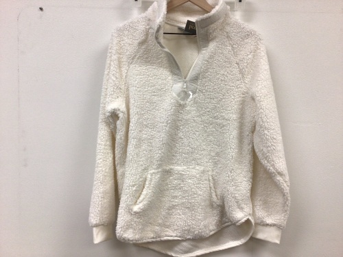Natural Reflections Sherpa Half Zip, Size L, E-Commerce Return - Lot 278