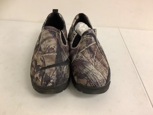Red Head Camo Slip On Shoes, Size 13W, Appears New - Lot 285
