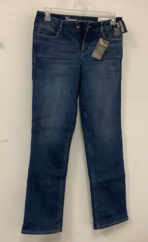 Natural Reflections Jeans, Size 6, Appears New - Lot 298