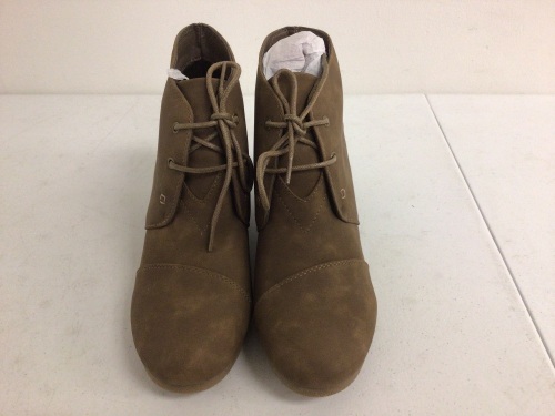 Natural Reflections Ladies Wedge Boots, 8.5, E-Commerce Return, Sold as is - Lot 410
