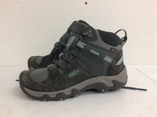Keen Ladies Hiking Boots, 8.5, E-Commerce Return, Sold as is - Lot 430