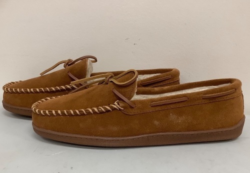 Minnetonka Moccasin Pile-Lined Hardsole Mocs for Men, 14M, E-Commerce Return, Sold as i - Lot 487