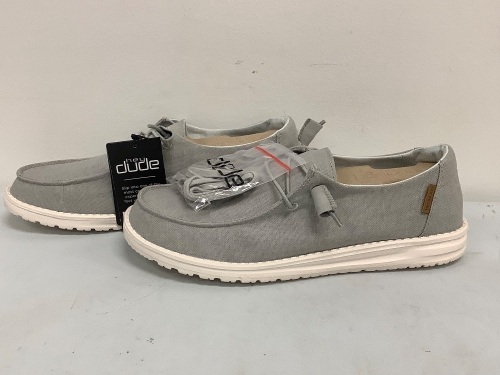 Hey Dude Mens Slip Ons, 10, E-Commerce Return, Sold as is - Lot 532