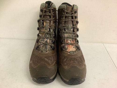 GoreTex Treadfast Insulated Hunting Boots for Men, Size 10, E-Commerce Return - Lot 453