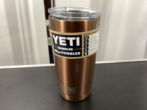 Yeti Rambler 20oz Tumbler, Dented, Lid Missing Piece - Lot 180