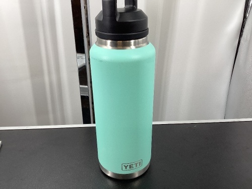 Yeti - Rambler 36 oz Bottle with Chug Cap Seafoam, Dented - Lot 190