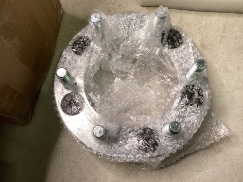 Set of 4 5x5.5 to 6x5.5 wheel adapters - Lot 263