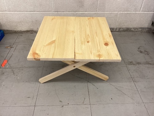 Small Foldable Wooden Table - Lot 359