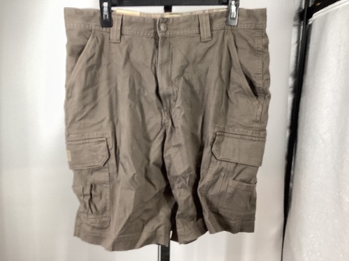 Red Head Men's Shorts, Size 36 - Lot 415