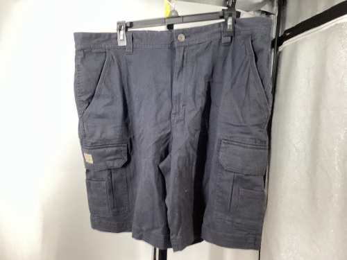 Red Head Men's Shorts, Stretch Size 40 - Lot 430