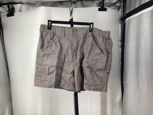 Red Head Men's Beachcomber Shorts, 40 - Lot 446