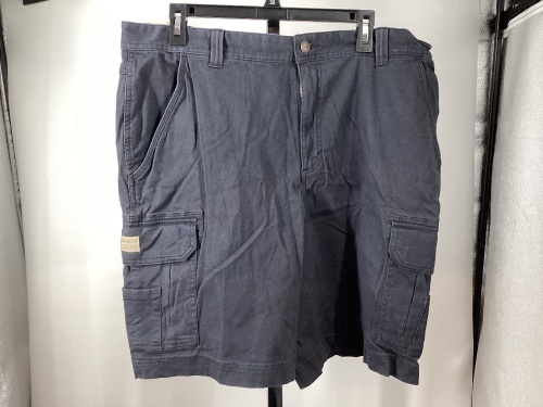 Red Head Men's Shorts, Stretch Size 38 - Lot 465