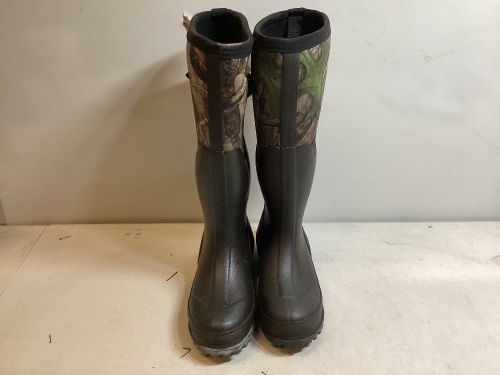 Red Head Boots, Boy's Size 4 - Lot 755