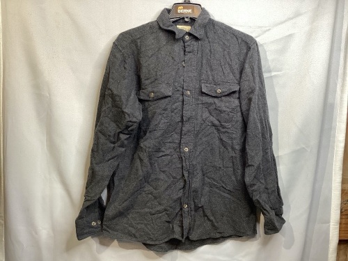Red Head Long Sleeve Button-Down Shirt, M - Lot 241