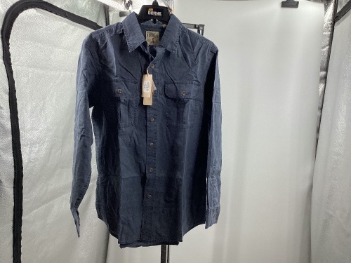 Red Head Cadet Blue Button-Down Shirt, Size M - Lot 449