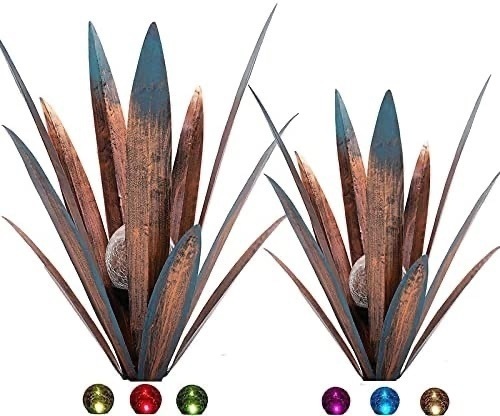 Agave Hand Painted Metal Garden Decor w/ Gazing Ball - Lot 108
