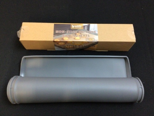 Bundle of Silicone Baking Mats - Lot 225