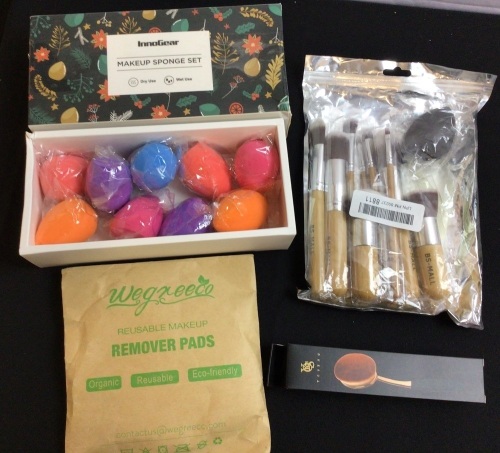 Bundle of Makeup Brushes & Supplies - Lot 306