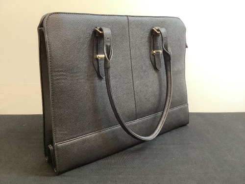 Laptop Bag - Lot 679