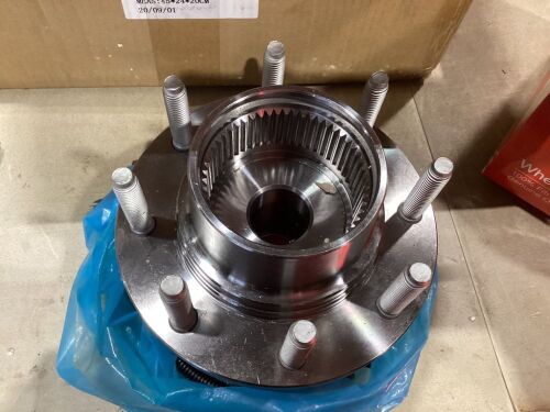 Wheel Bearing Hub Assembly, Set of 2  - Lot 387