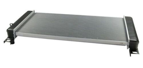 Radiator for 00-06 Chevy Tahoe 01-13 Silverado 01-13 Sierra 1500 - Lot 634