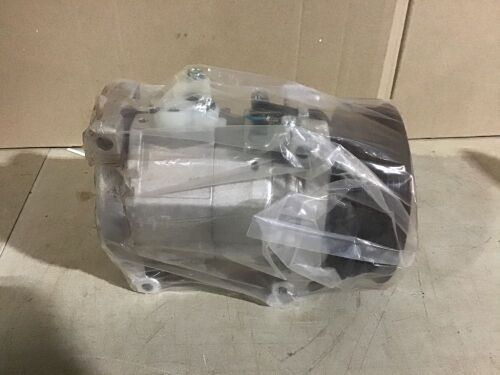 AC Compressor  - Lot 607