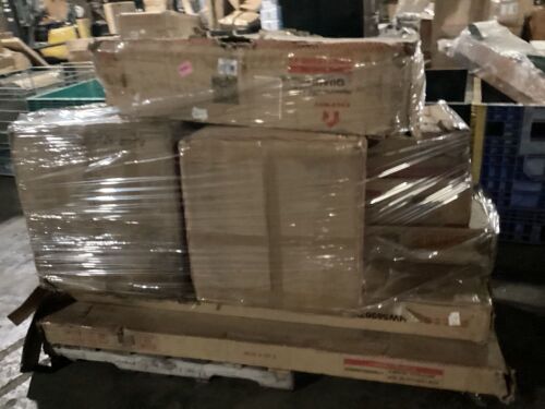 Pallet Of Salvage - Items May Be Broken or Incomplete - Lot 943