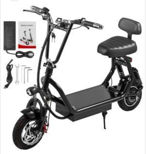 Electric Scooter 400W 21.9mph - Small Tear in Seat, Needs Fully Assembled - Lot 64