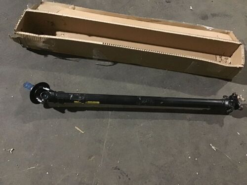 Front DriveShaft Propeller Shaft for 03-12 Infiniti G35X FX35 FX45 M35X M45X AWD - Lot 594
