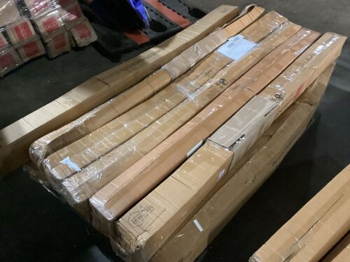 Lot of (12) Faux Ivy Privacy Screens - Lot 1097
