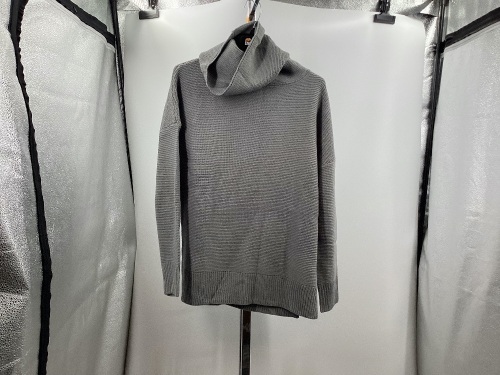 Missshine Cowl Neck Sweater, Size M - Lot 131