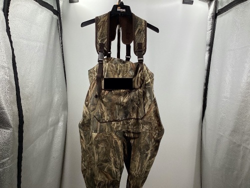 Boot-Foot Logo Men's Waders , Size 8 - Lot 166
