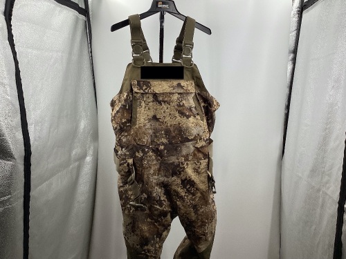 Men's Logo Boot-Foot Waders, Size 8 - Lot 170