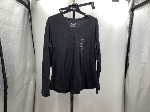 Natural Reflections Long Sleeve V-Neck Shirt, XL - Lot 177