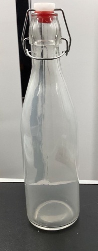 Lot of 24 Swing Top Bottles - Lot 244