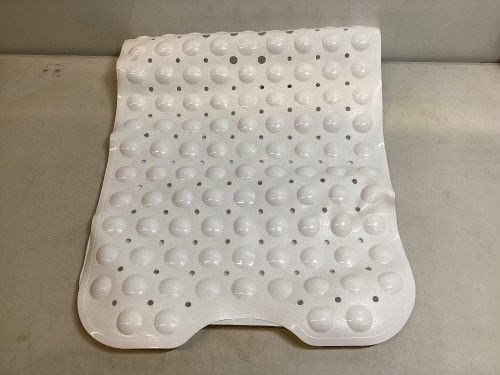 Non-Slip Shower Mat - Lot 921