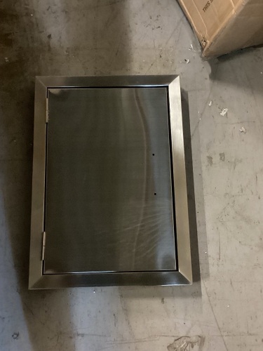 Small Steel Door - Lot 957